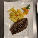 מלון Und Restaurant Zeus וולפסבורג