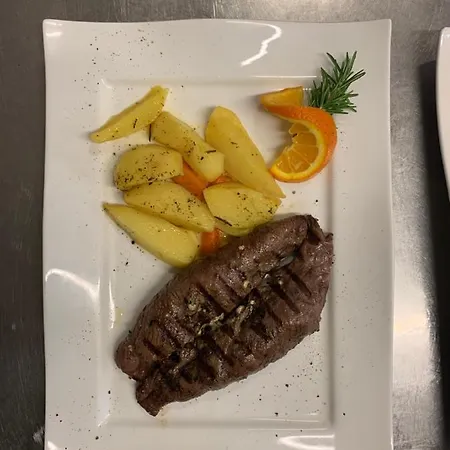Hotel Und Restaurant Zeus Wolfsburgo
