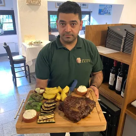 Hotel Und Restaurant Zeus *