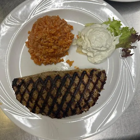 Und Restaurant Zeus *