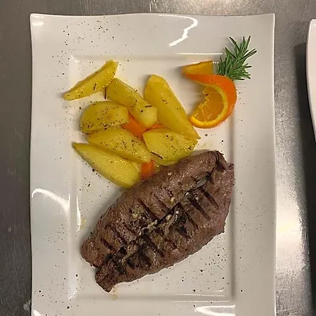 호텔 Und Restaurant Zeus